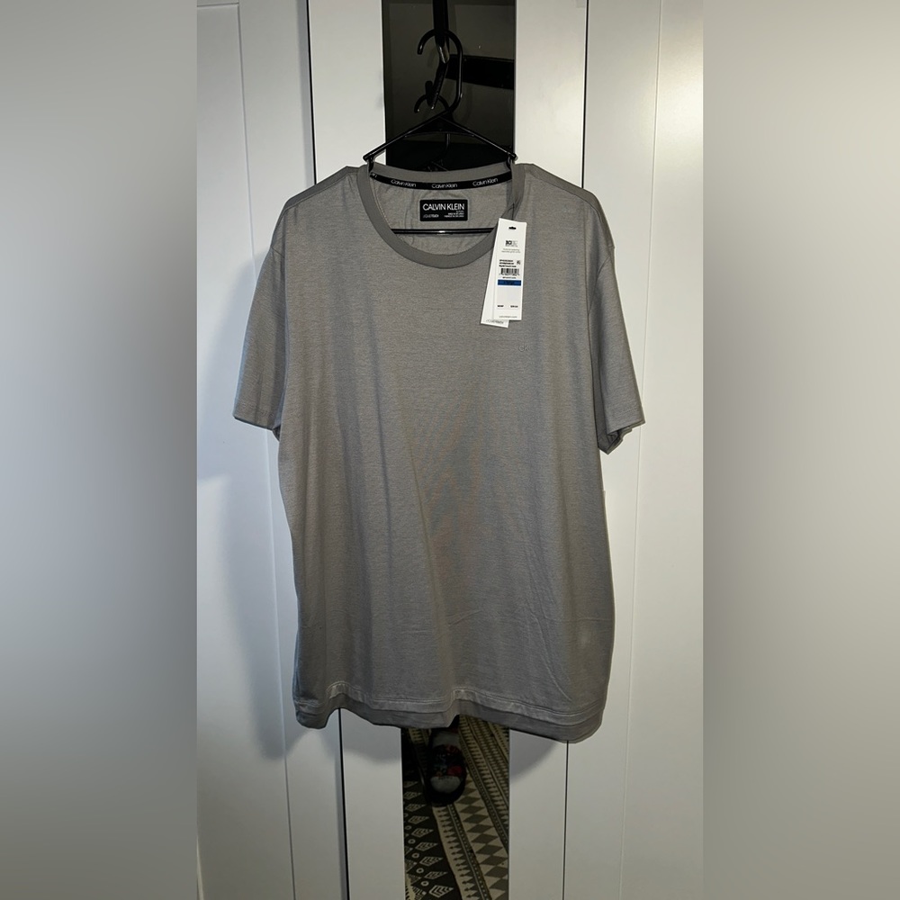 (NEW, w Tags) Calvin Klein Short Sleeve Shirt
